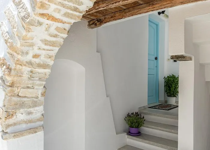 Blue Diamond Retreat Naxos City