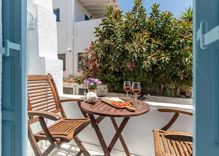 Blue Diamond Retreat Апартаменты Naxos City